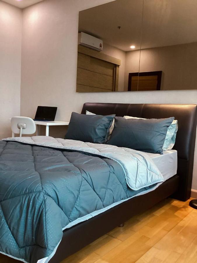 Backpackers Cozy Apartment Kl Sentral Куала Лумпур Екстериор снимка
