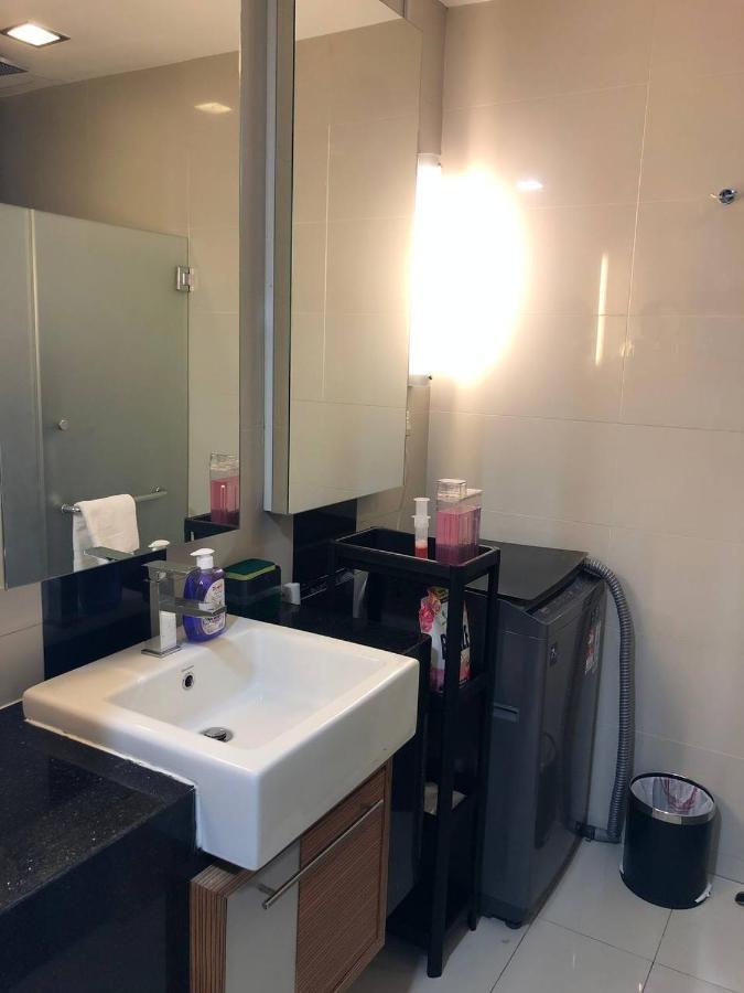 Backpackers Cozy Apartment Kl Sentral Куала Лумпур Екстериор снимка