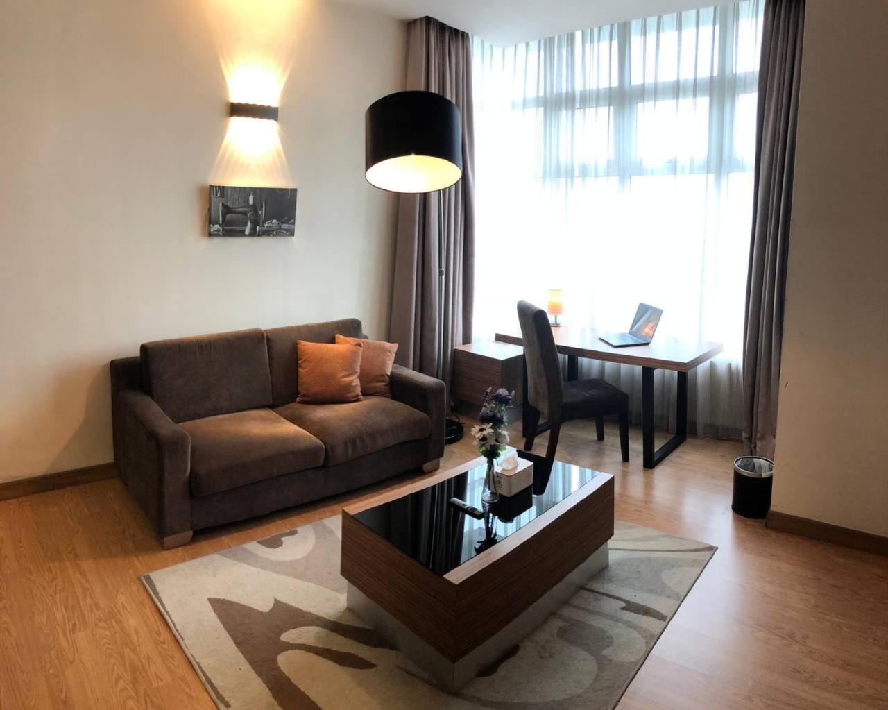 Backpackers Cozy Apartment Kl Sentral Куала Лумпур Екстериор снимка