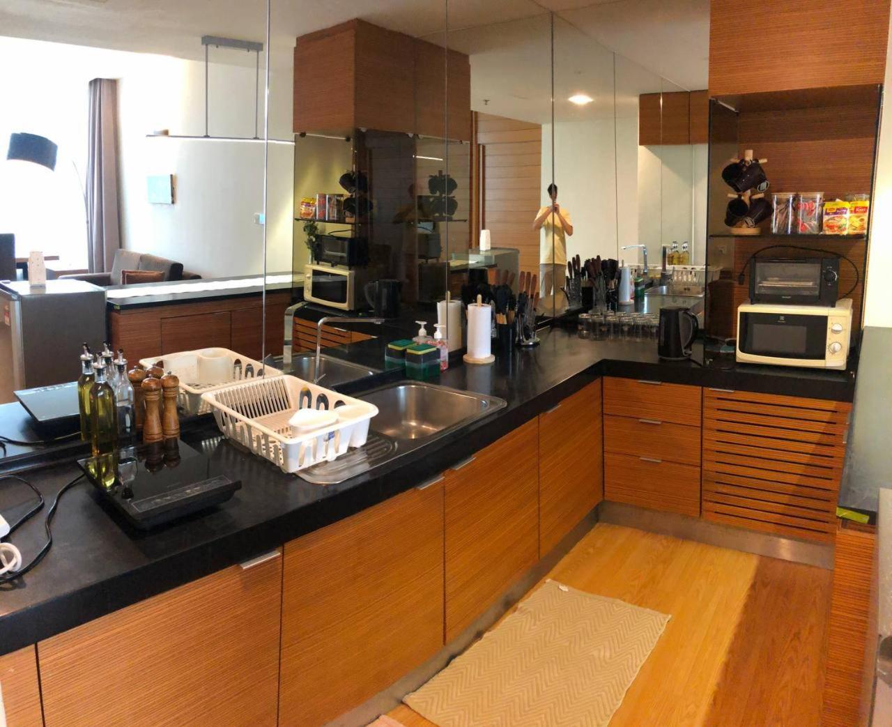 Backpackers Cozy Apartment Kl Sentral Куала Лумпур Екстериор снимка