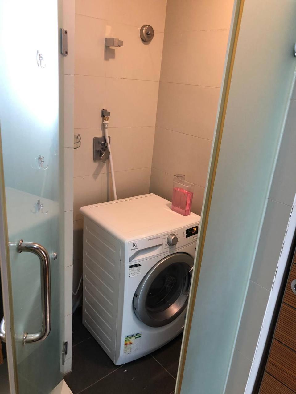 Backpackers Cozy Apartment Kl Sentral Куала Лумпур Екстериор снимка