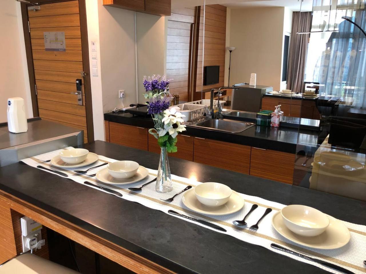 Backpackers Cozy Apartment Kl Sentral Куала Лумпур Екстериор снимка