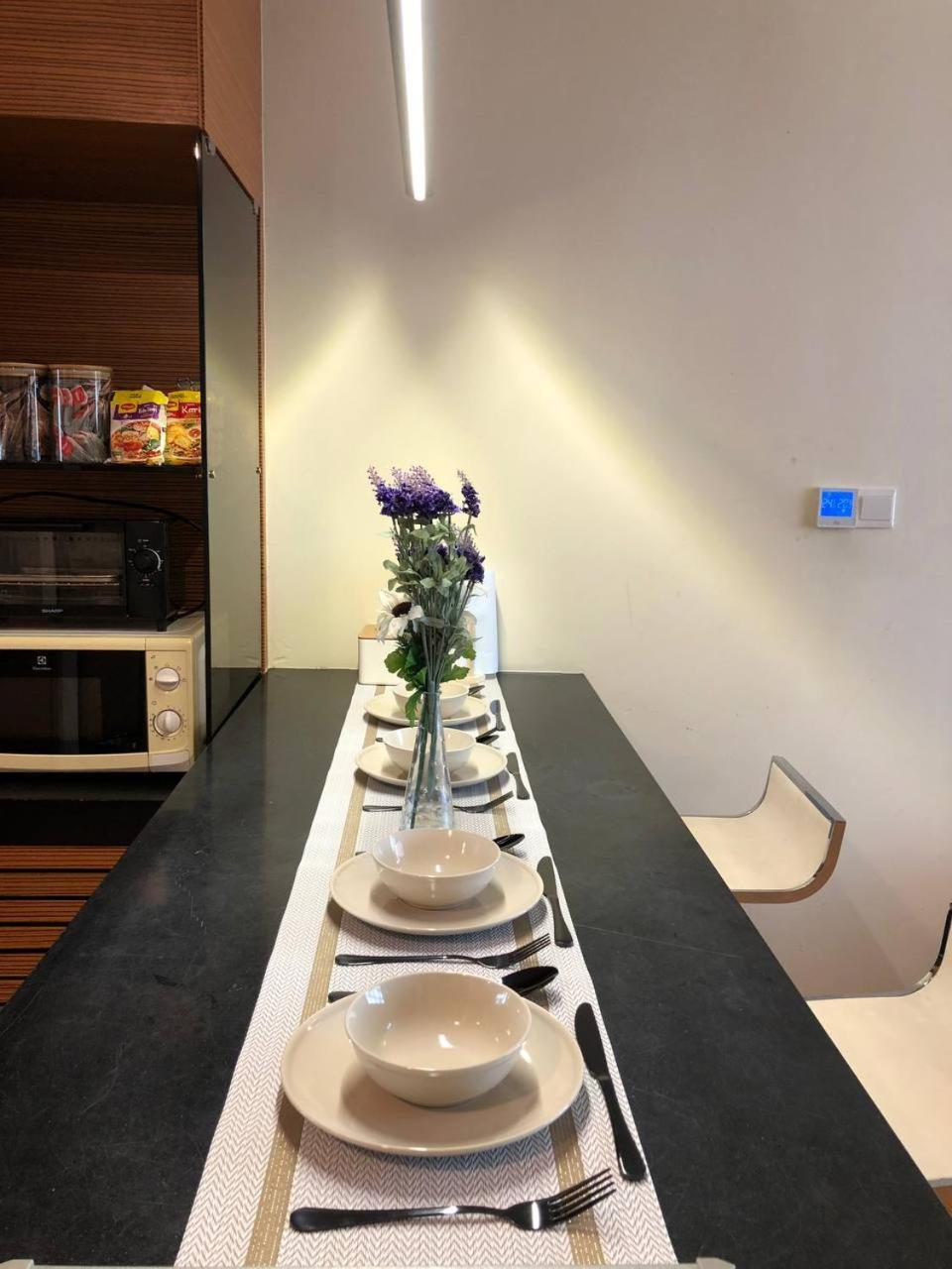 Backpackers Cozy Apartment Kl Sentral Куала Лумпур Екстериор снимка